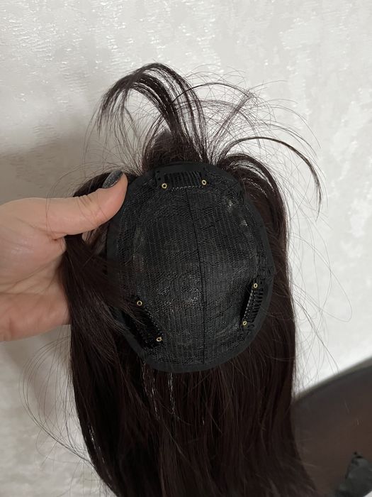 Накладка на волосся( напівперука, топер, чубчик)