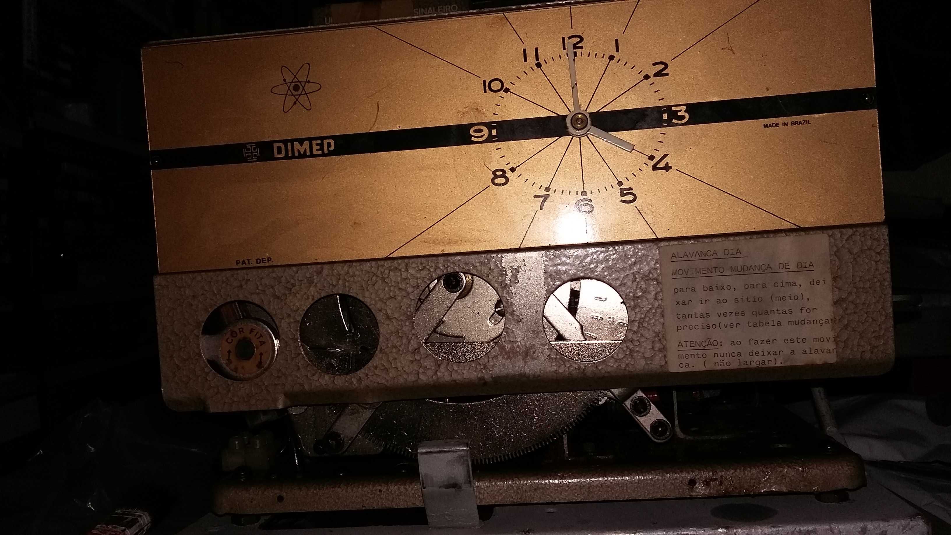 Relógio Ponto Vintage marca DIMEP a funcionar. Ver fotos.