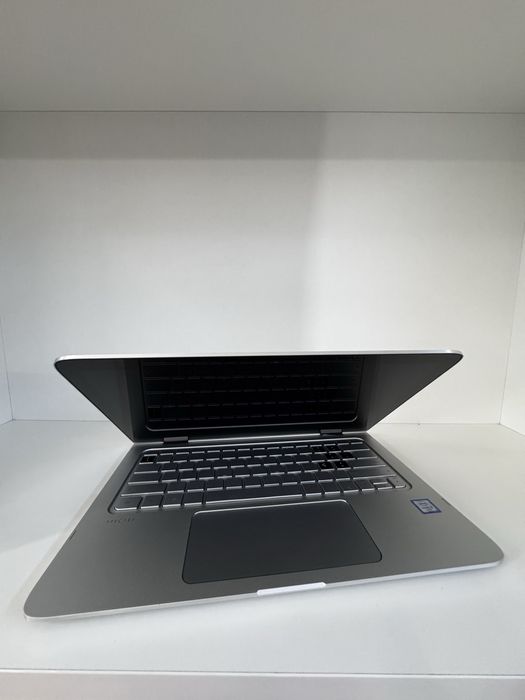 Portátil Hp i5 ecra tatil