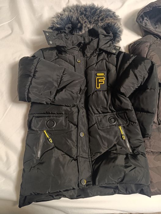 Зимові курточки на 5-6років(116-122)