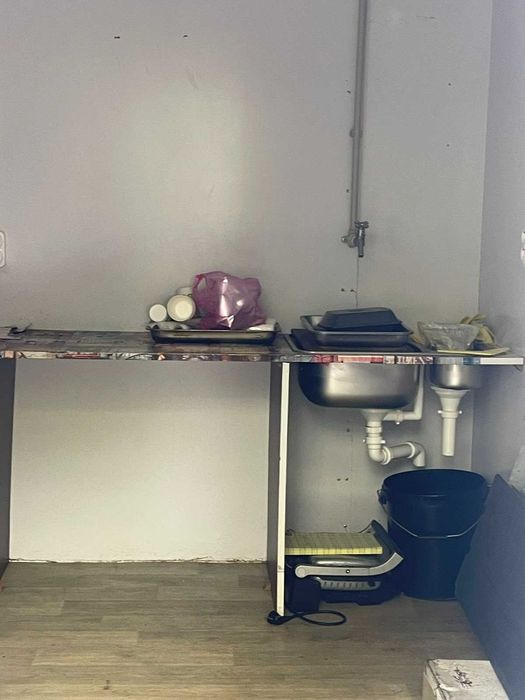 Пересувний торгівельний павільон