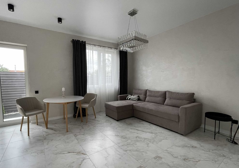 Продаж 1 пов. таунхауса з ділянкою в центрі Гостомеля