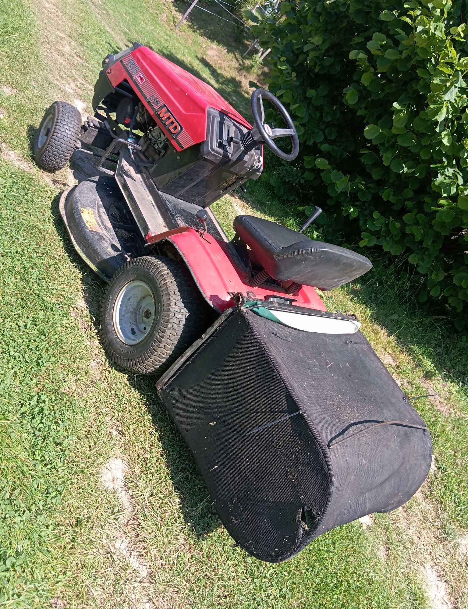 Traktorek kosiarka z koszem MTD 125/76 briggs&stratton 12.5