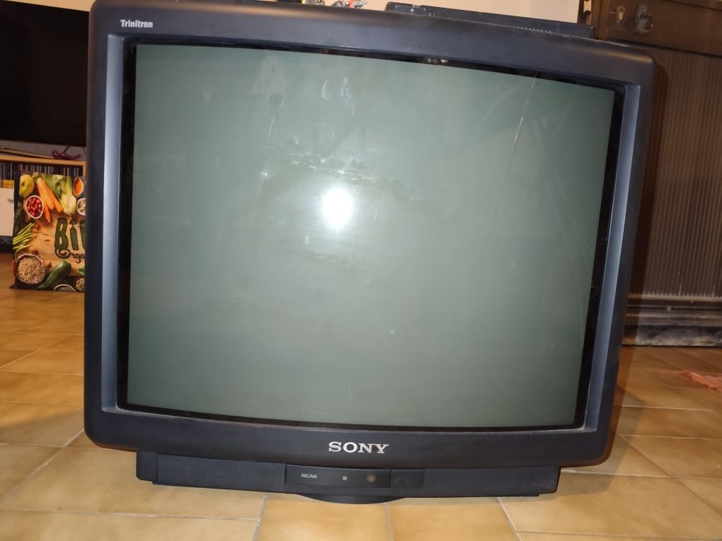Televisor SONY 60cm