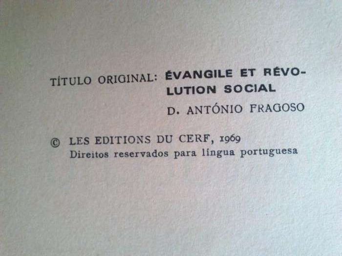 Livro "evangelho e problemática social" D. António fragoso, bispo