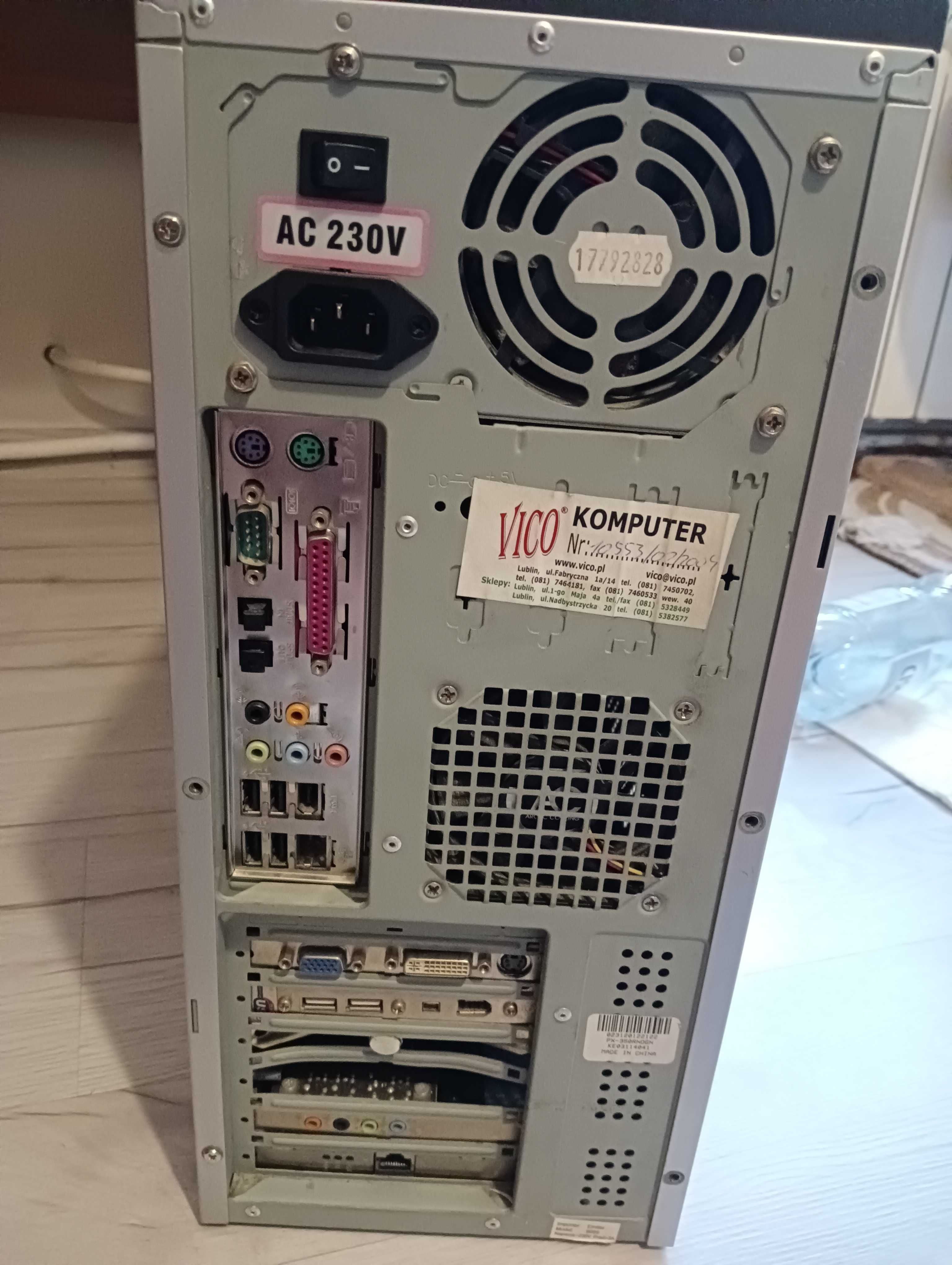 Zestaw monitor, komputer, klawiatura myszka