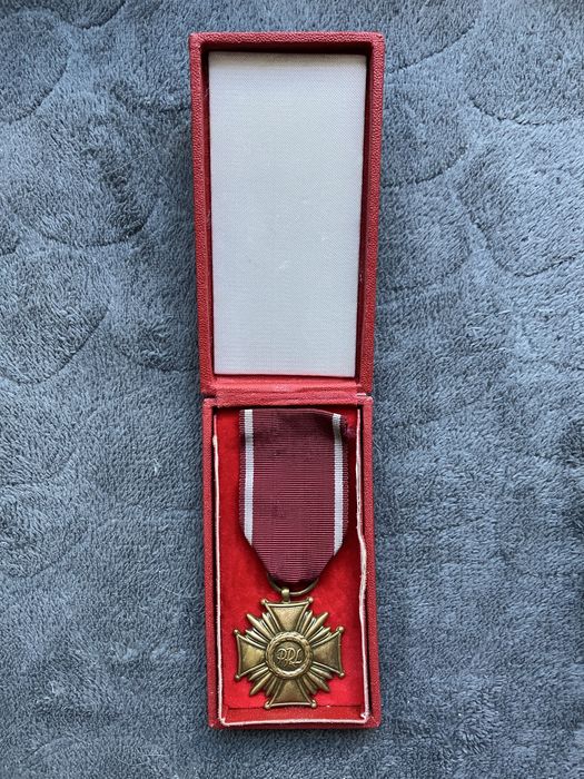 Medal - Brązowy Krzyż Zasługi