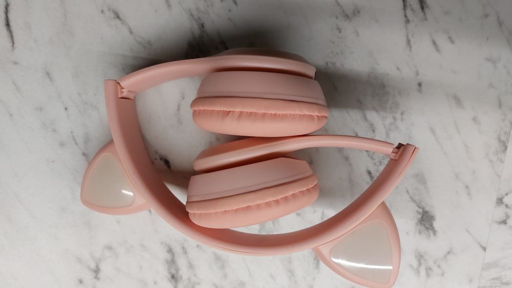 Słuchawki różowe świecące bluetooth nowe
