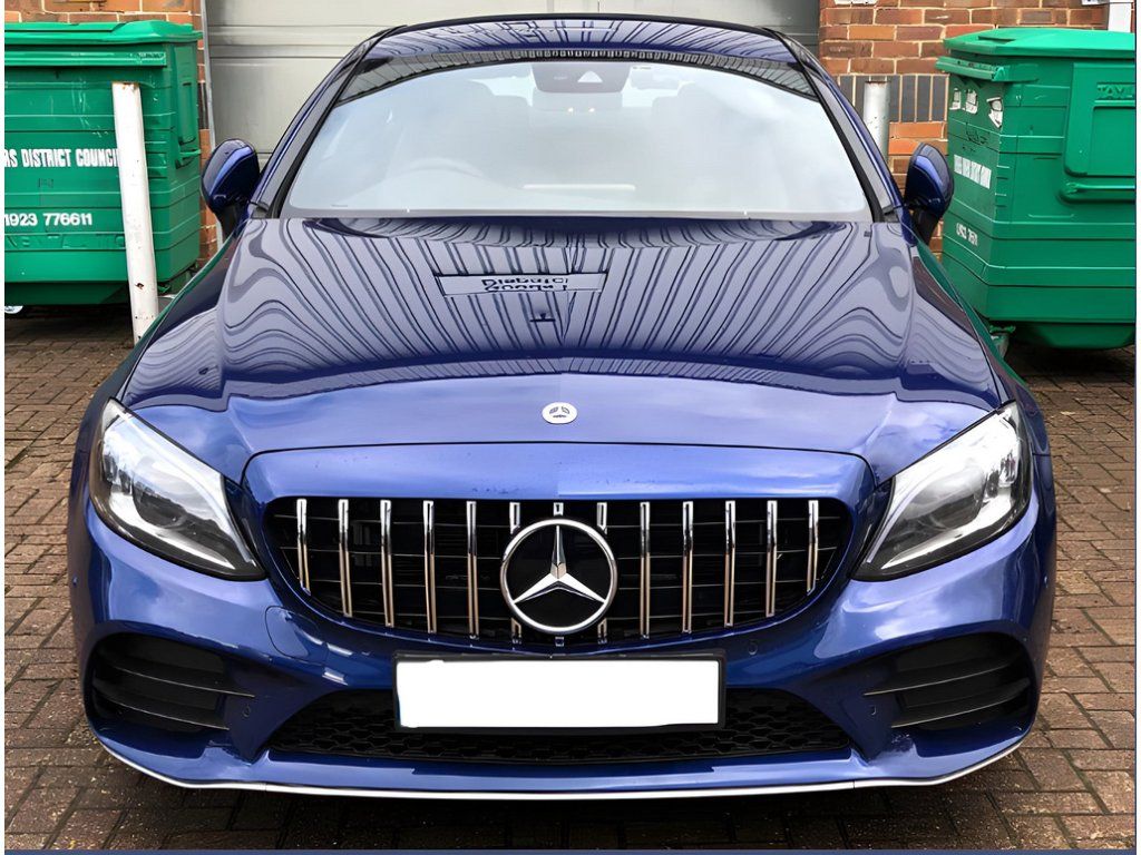 Mercedes W205 2014-2021 Передня решітка GT (з камерою)