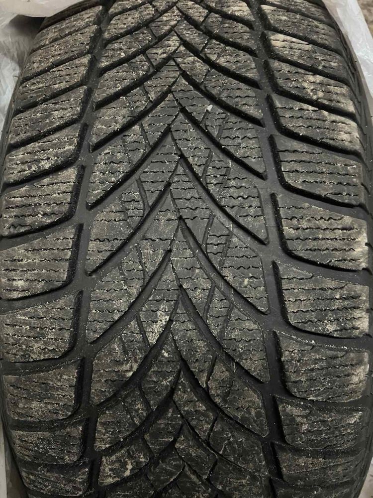 GOODYEAR 235/50R17