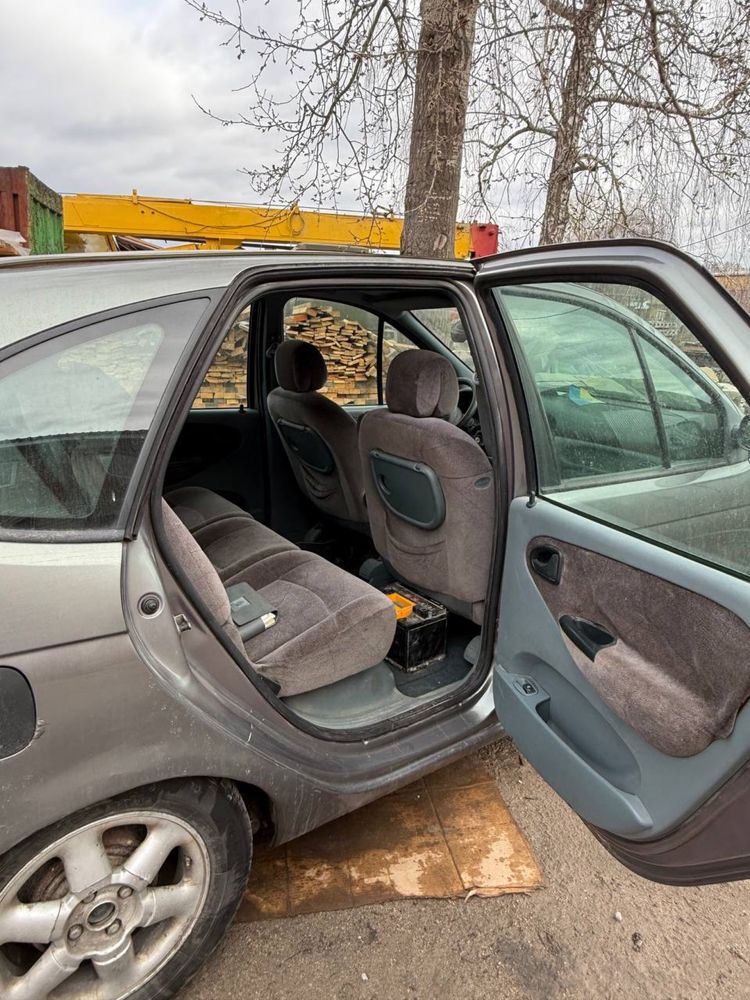 Разборка Renault Scenic 1999 2000 2001 2002 2003 разбор мотор коробка