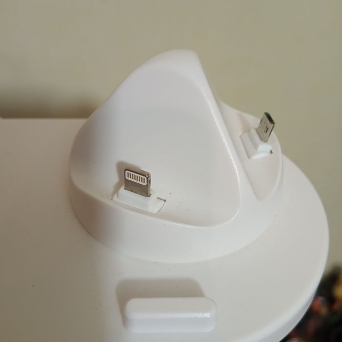 Зарядное устройство безпроводное