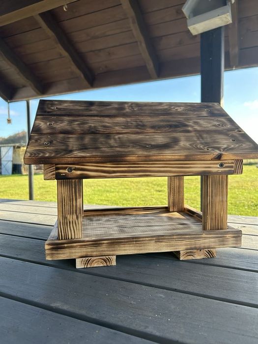 Budka, karmiki dla ptaków