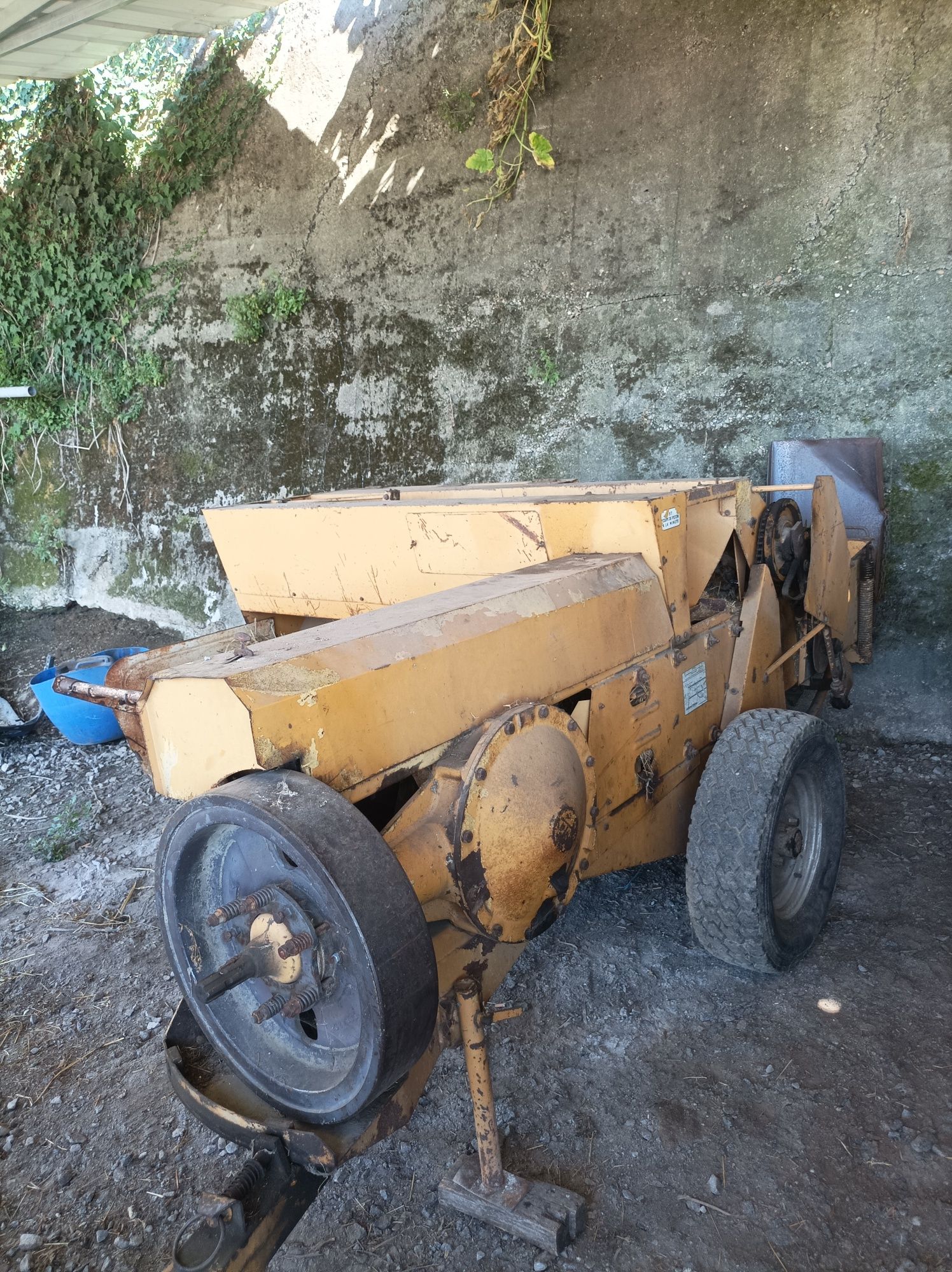 Enfardadeira rivierre.casalis er 40