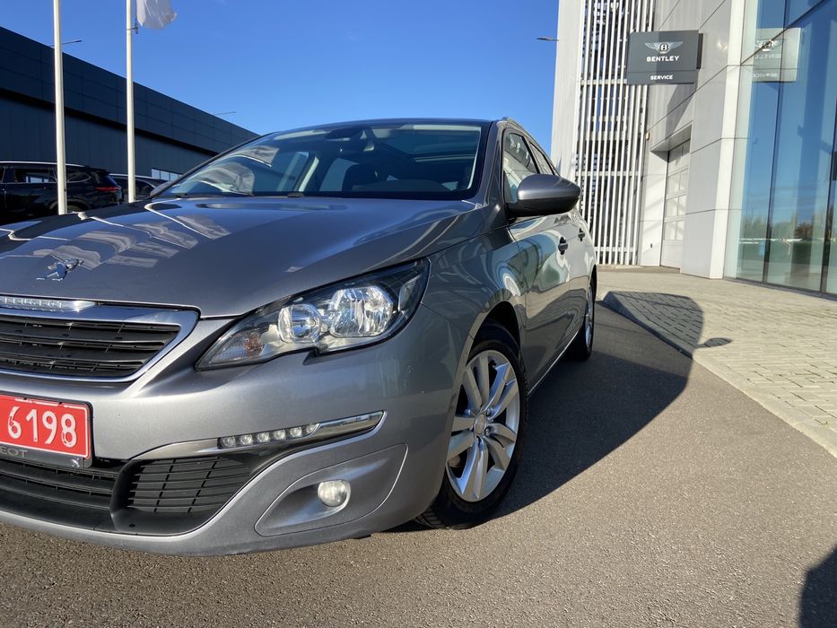 Peugeot 308 2016 року
