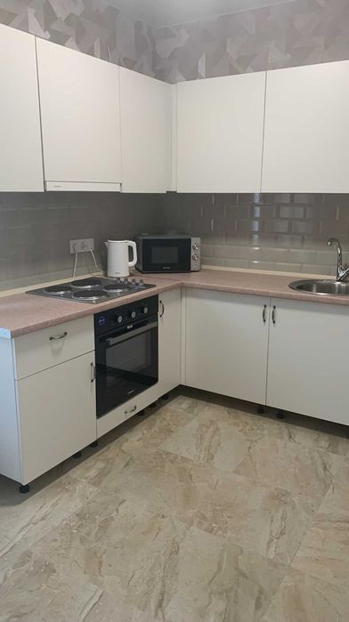 Супер пропозиція!Оренда таунхауса-Осокорки, біля метро Славутич,1км!