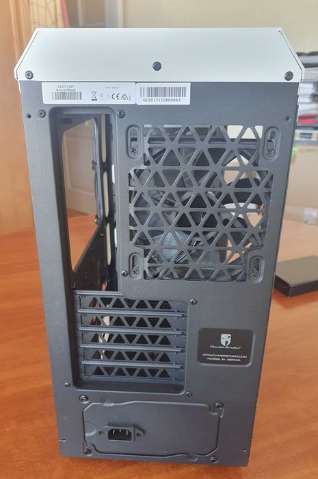 Obudowa komputerowa DEEPCOOL Baronkase LIQUID ATX/mATX