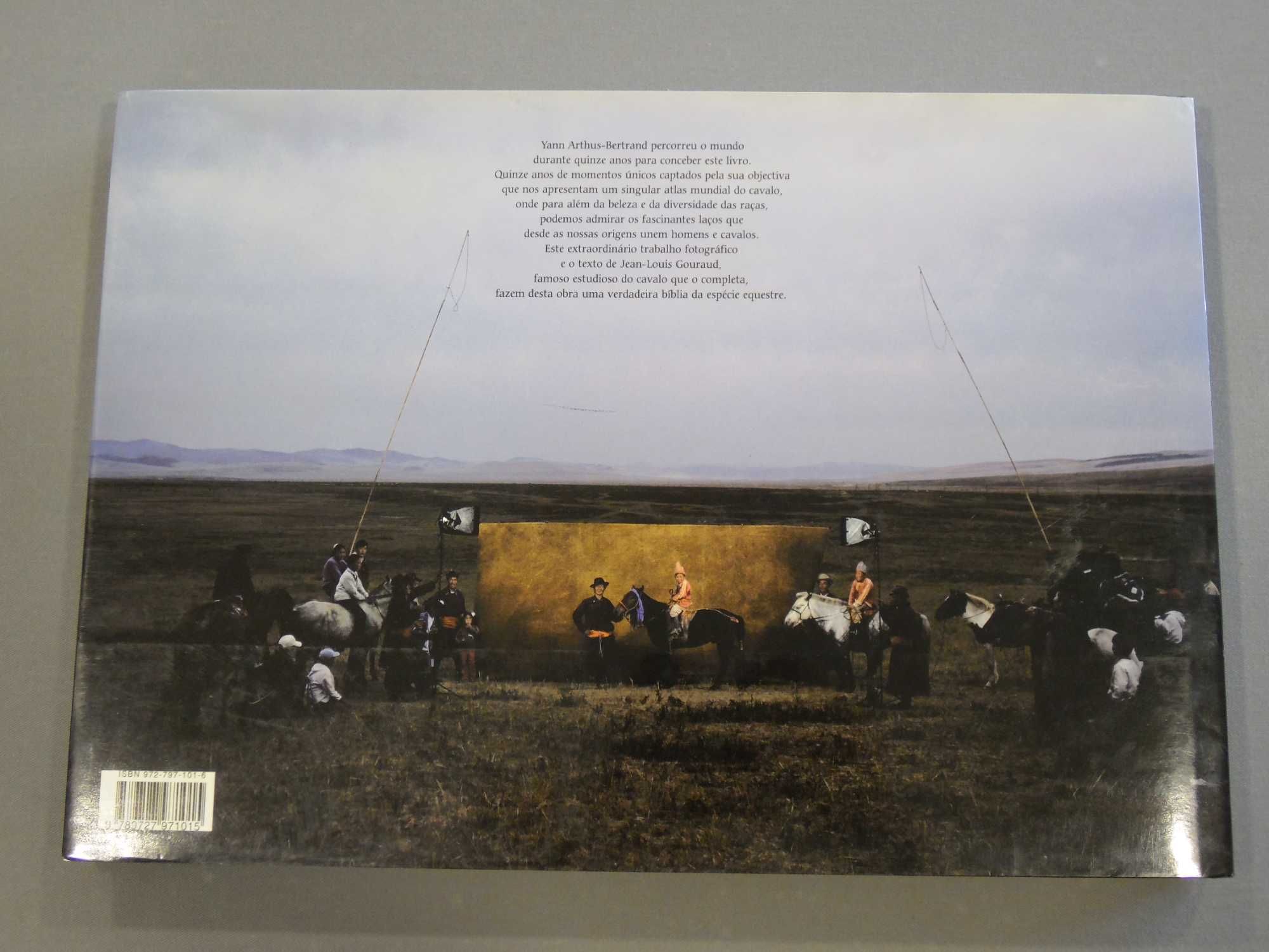 Livro Cavalos - Edições Inapa