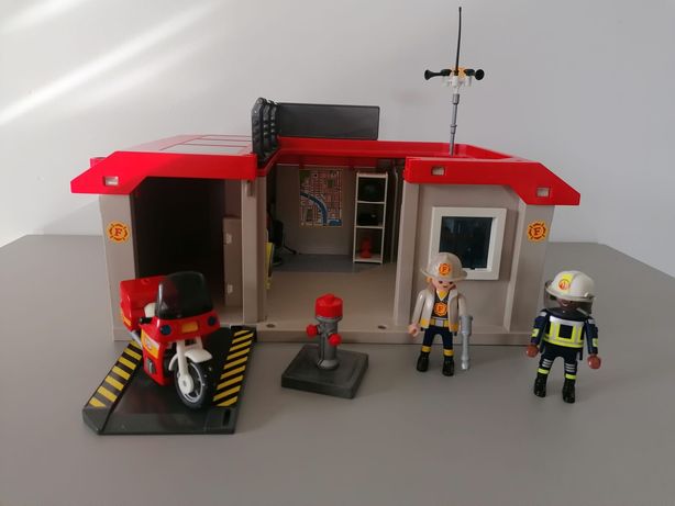 Playmobile City action Remiza strażacka