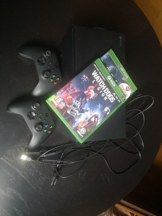 Xbox series X + 2 oryginalne pady