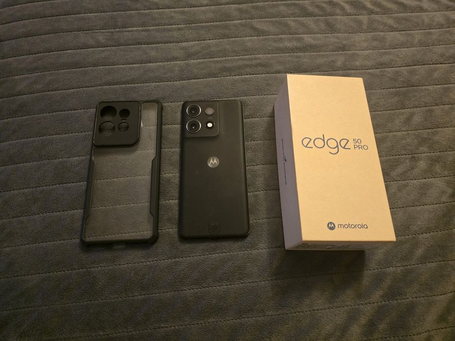 Troco/Vendo Motorola Edge 50 Pro 512gb com caixa e acessórios!