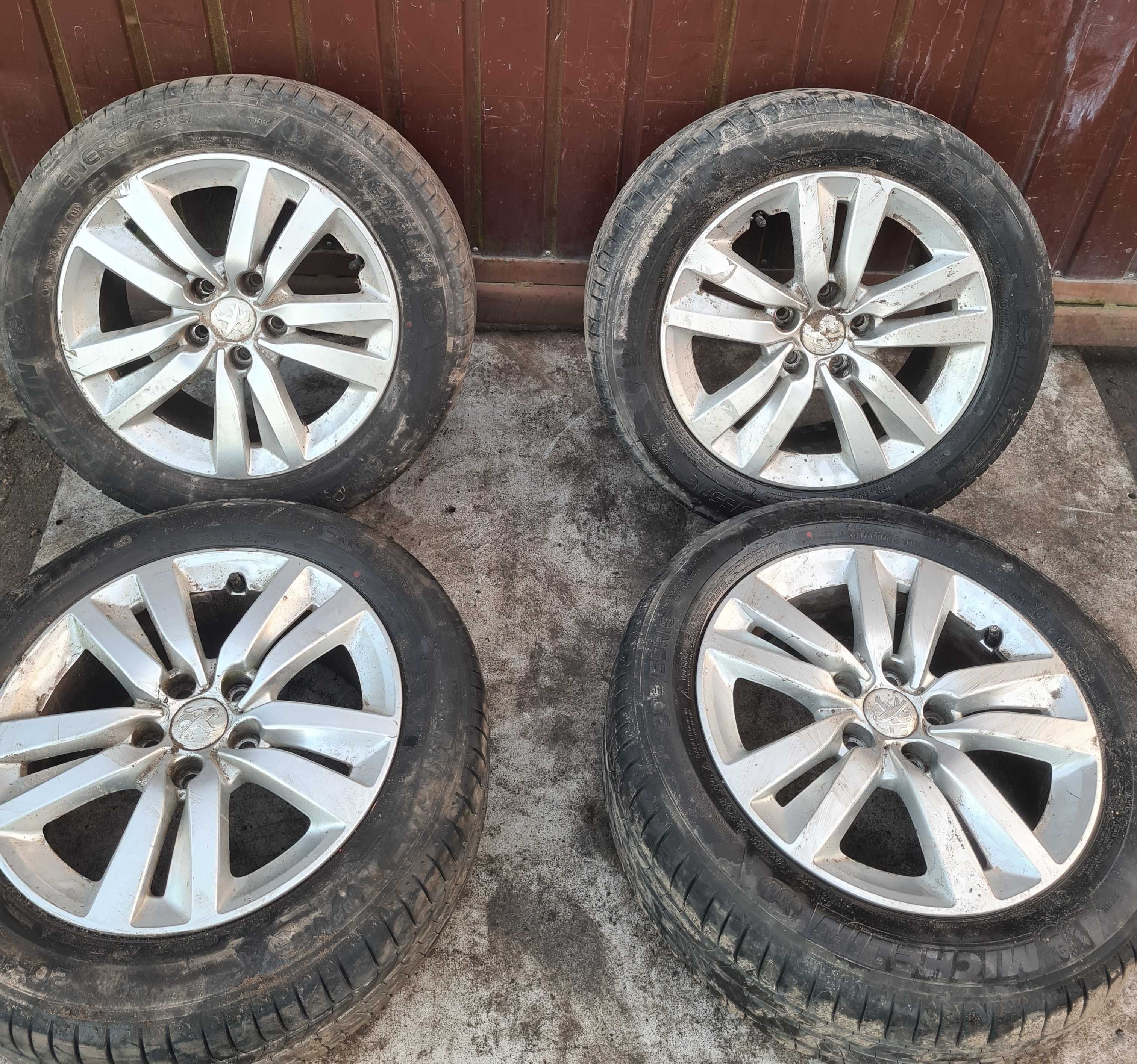 Peugeot 308 T9 II alufelga 7 J 16 5x108 opona 205/55 R16
