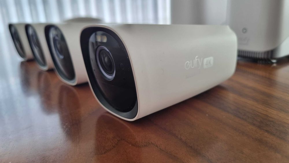 4 Câmaras de Segurança Eufy S330 + 2 HomeBase S380 + Disco 1TB