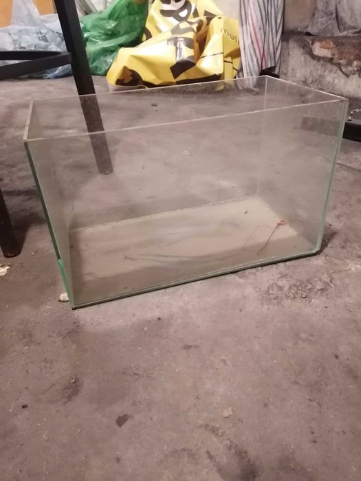 Sprzedam akwarium 40x22x24