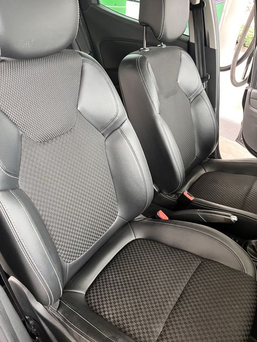 Renault clio 0.9 limited edition