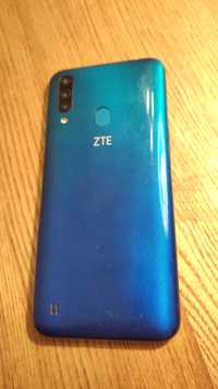 Телефон Смартфон ZTE Blade A7 синій