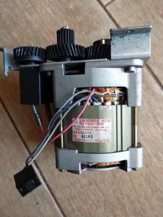 Электродвигатель RG-924-006. 220В 50Гц, 100w, 63.48 об
