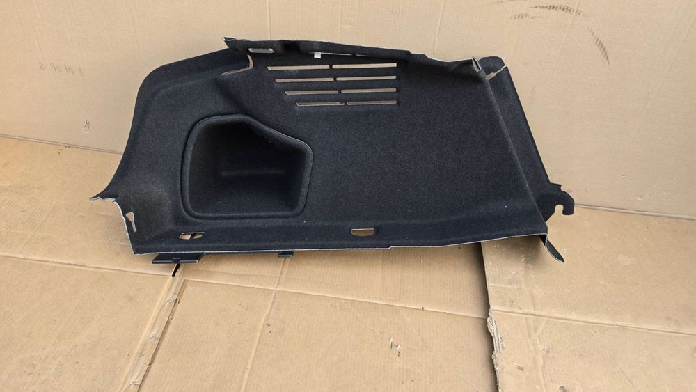 audi a4 b9 8w5 sedan tapicerka boczek bagażnika lewa tylna 8w5863879b