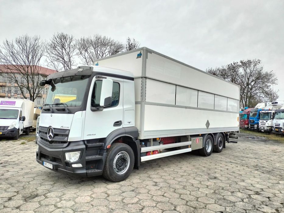 Mercedes-Benz Antos 2543  6x2 EURO6 KONTENER podnoszony IZOTERMA winda sprowadzony