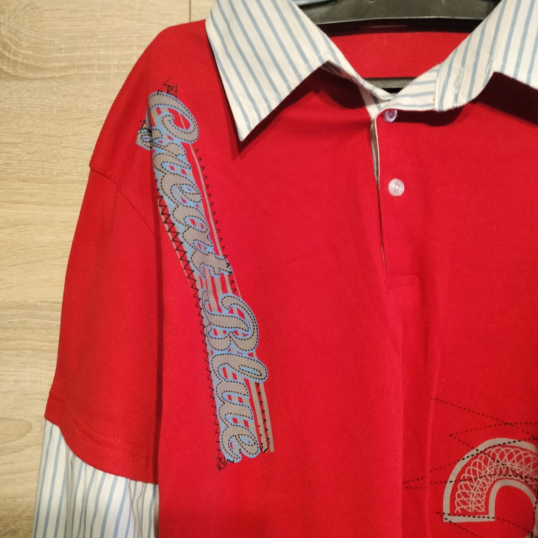 Elegancka koszulka z kołnierzem r.M