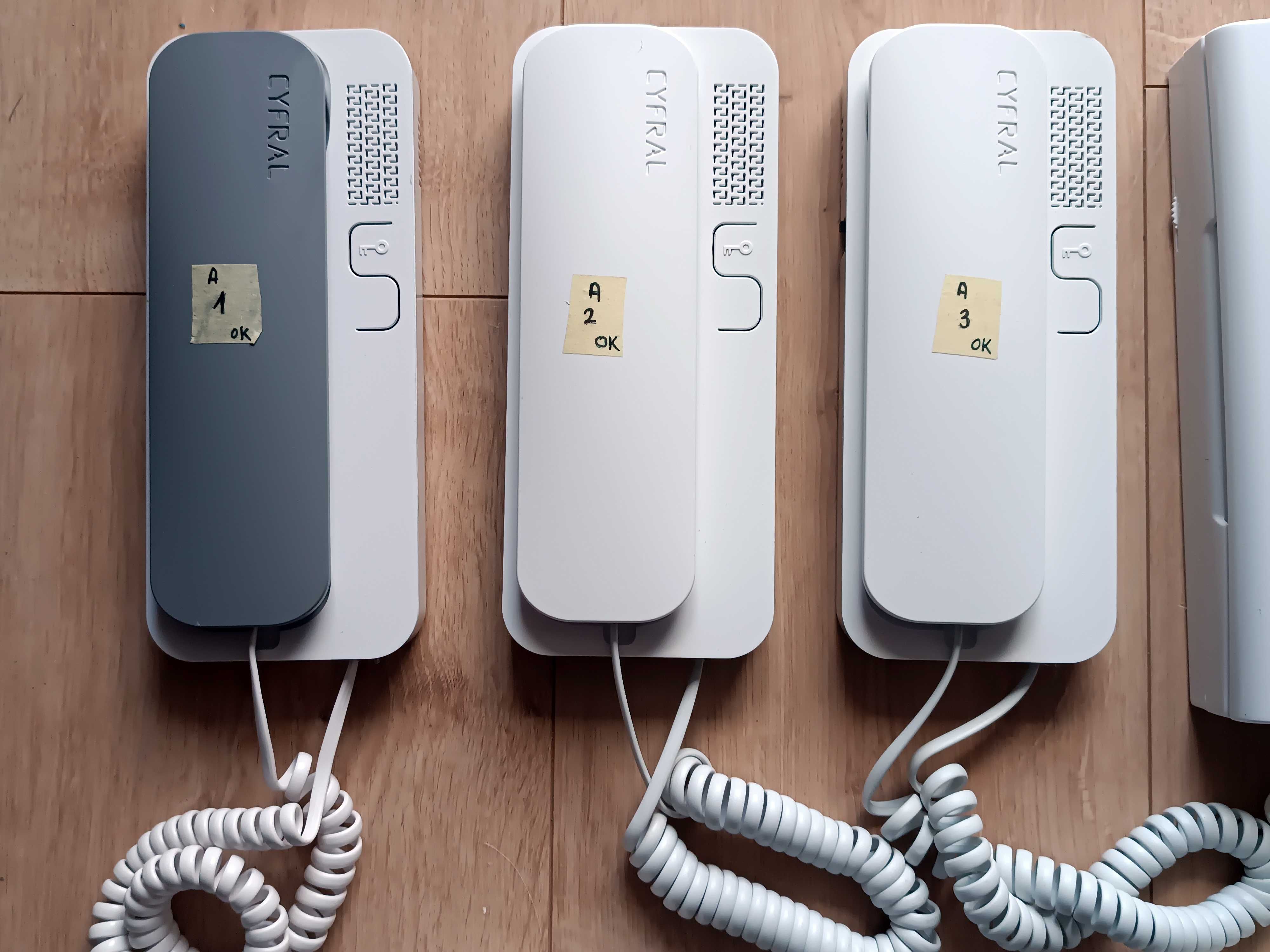 unifon, słuchawka domofonu analogowa (4-6 cio przewodowa), z demontażu