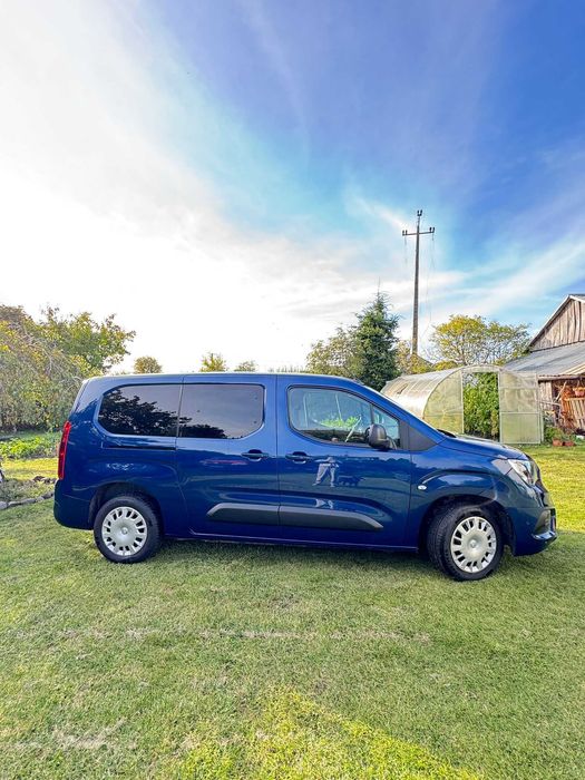 Opel Combo 1.2 110 KM 2021 rok - przebieg tylko 24,5 tys.