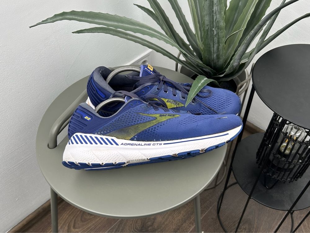 Оригінал! Кросівки Brooks Adrenaline 46 розмір 0983
