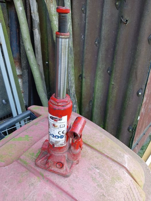 Podnośnik lewarek hydrauliczny 3 Tony