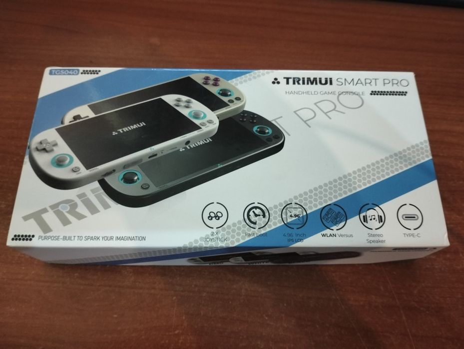 Consola Trimui Smart Pro 64GB