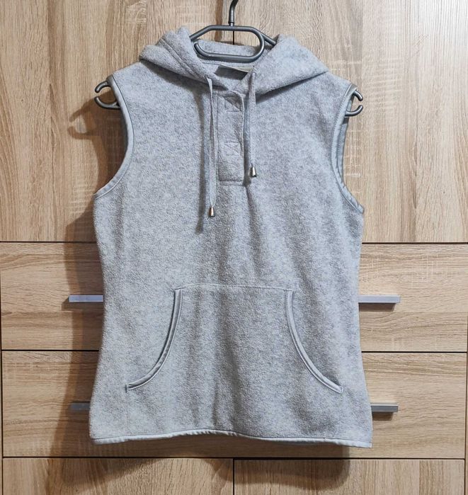 Bezrękawnik szary z kapturem Kamizelka r.10