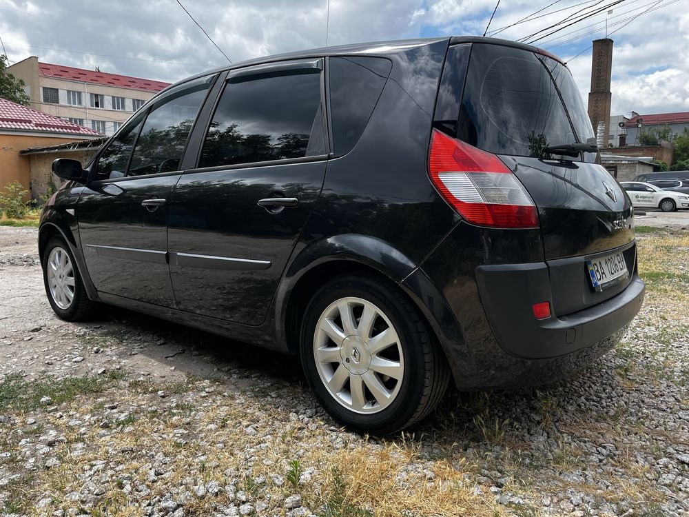 Продам Renault Scenic 2 1.6