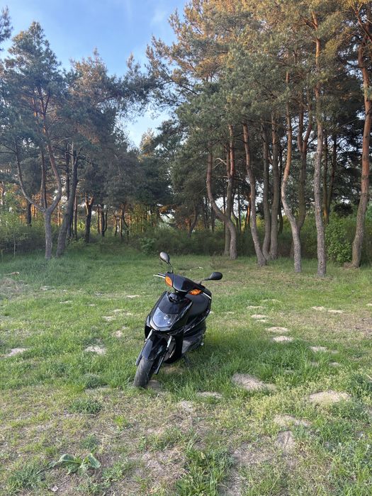 Скутер Yamaha sygnys 125