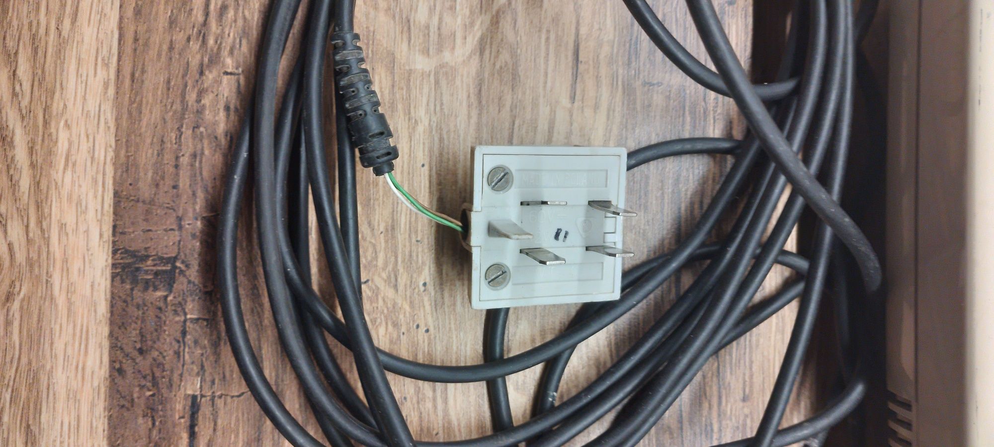 Telefon stacjonarny