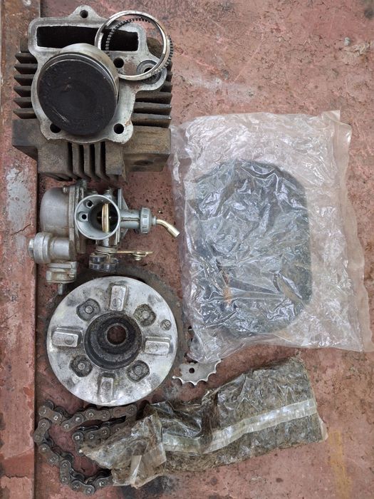 Вайпер актив запчастини Поршнева, карбюратор, зірочки та цеп, фільтр.