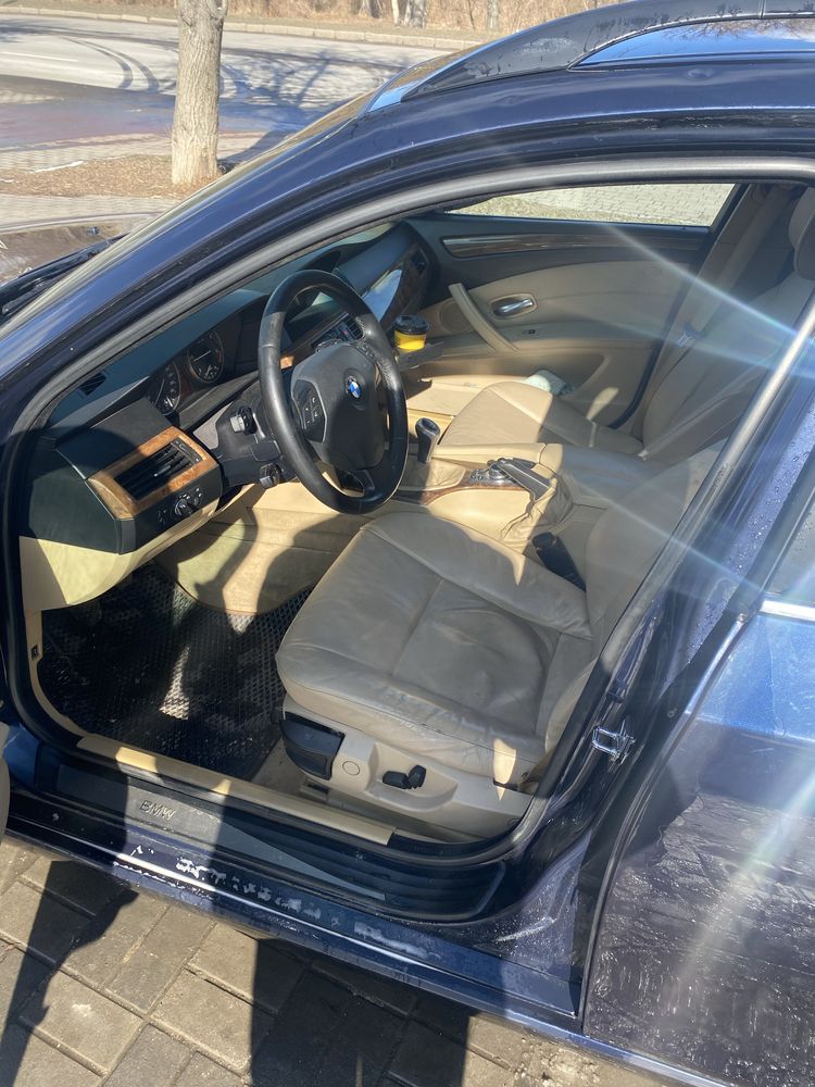 Продам BMW e61 2.0дизель 2009 года