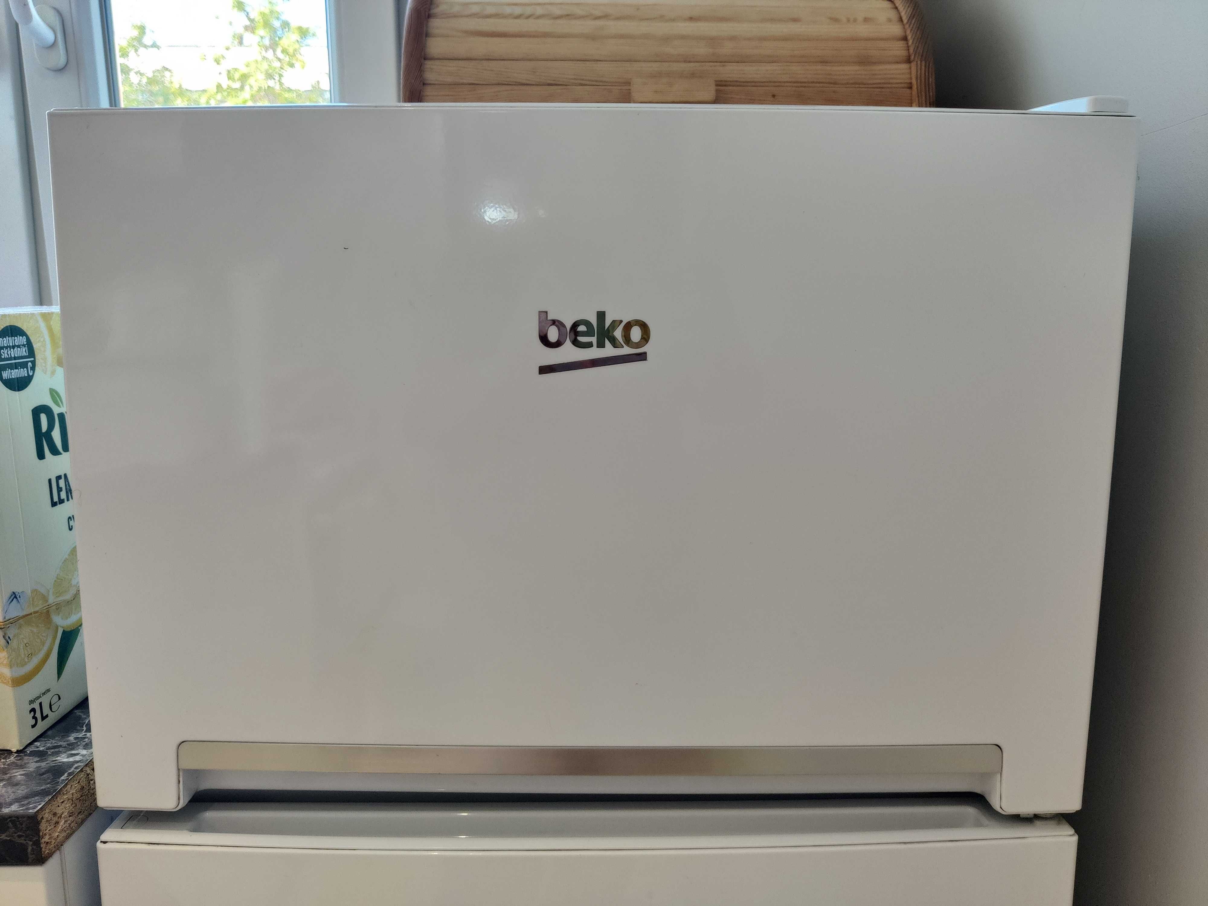 Lodówka Beko RDSA180K30WN