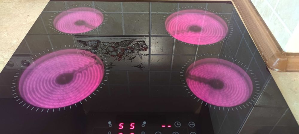 Варильна поверхня електрична MINOLA MVH 6031 KBL