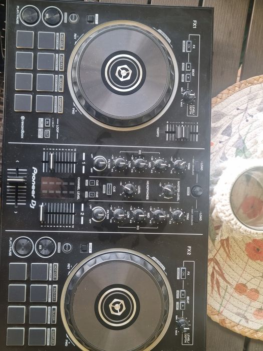 Konsola pioneer ddj rb