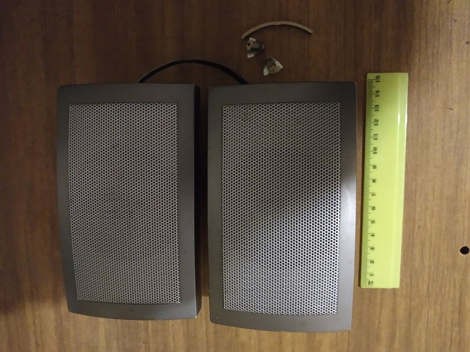 На запчасти, восстановление. Оторвали от дом. кинотеатра при переезде.