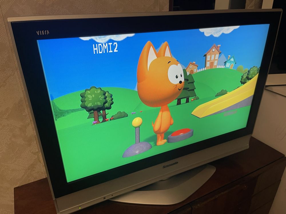 Телевізор Panasonic TX-R32LM70 32 дюйма